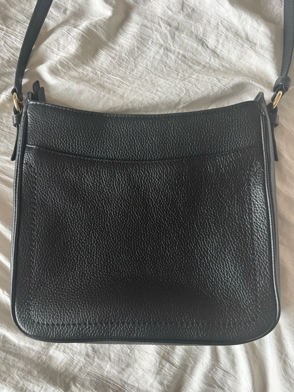 NWT! Michael Kors Black Pebbled Leather Jet Set Large Crossbody with Gold Logo